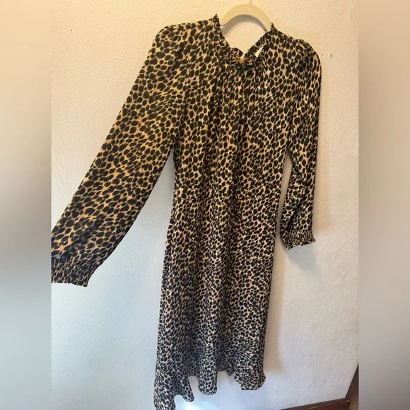 J.Crew Leopard Print Midi Dress Size 2 Animal Print Smocked Cuffs Long Sleeve - Picture 2 of 5